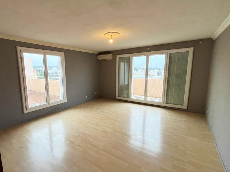 Appartement - 75 m² - 3 pièces