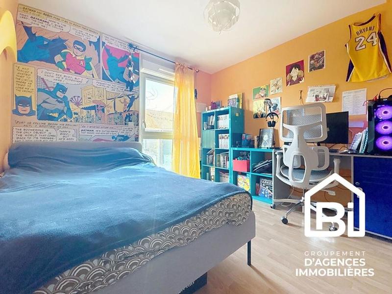 Maison - 92 m² - 5 pièces