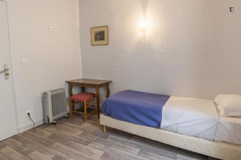 Chambre - 26 pièces