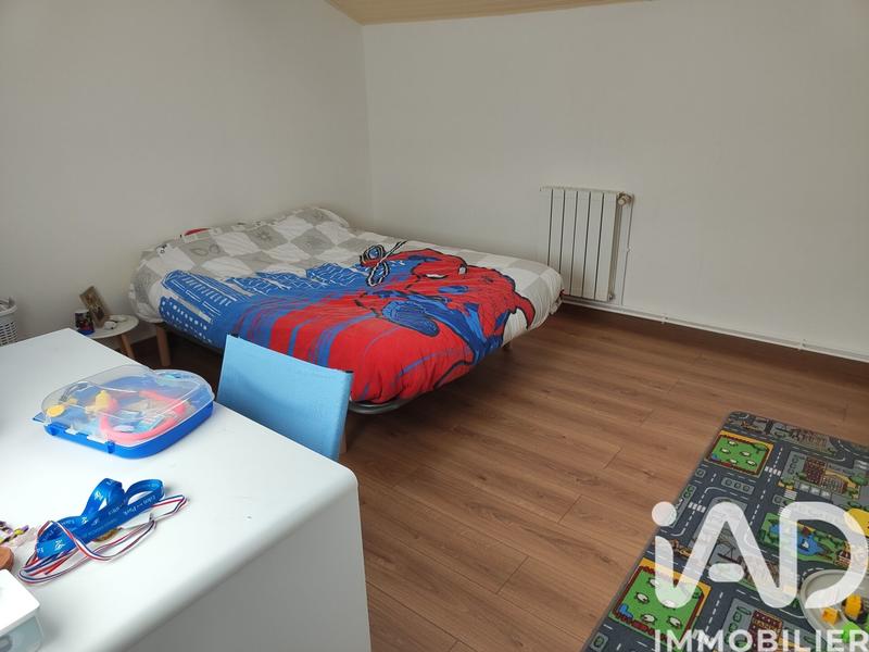 Maison - 180 m² - 8 pièces