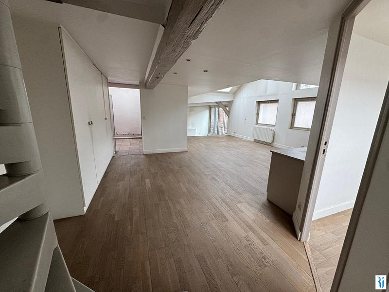 Appartement - 97 m² - 5 pièces