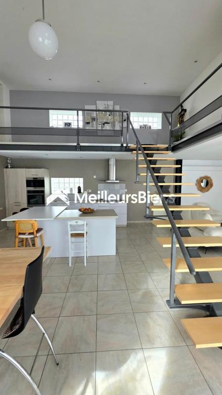 Maison - 150 m² - 4 pièces