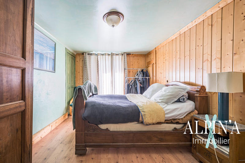 Maison - 304 m² - 5 pièces