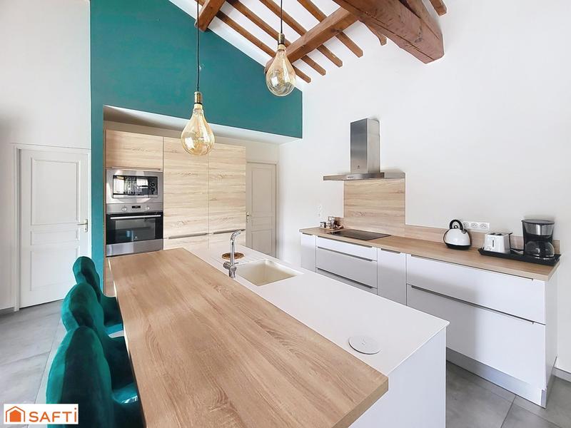 Maison - 185 m² - 6 pièces