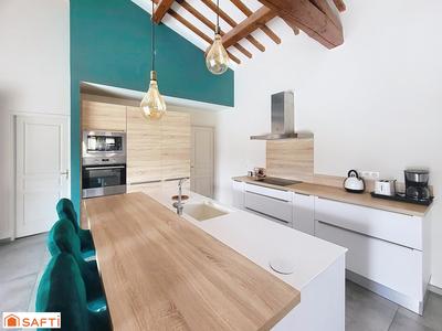 Maison - 185 m² - 6 pièces