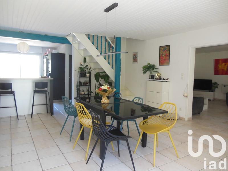 Maison - 199 m² - 7 pièces