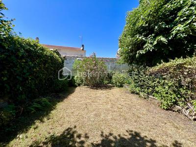 Maison en pierre - 71 m² - 3 pièces