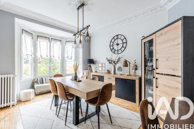 Maison - 122 m² - 6 pièces