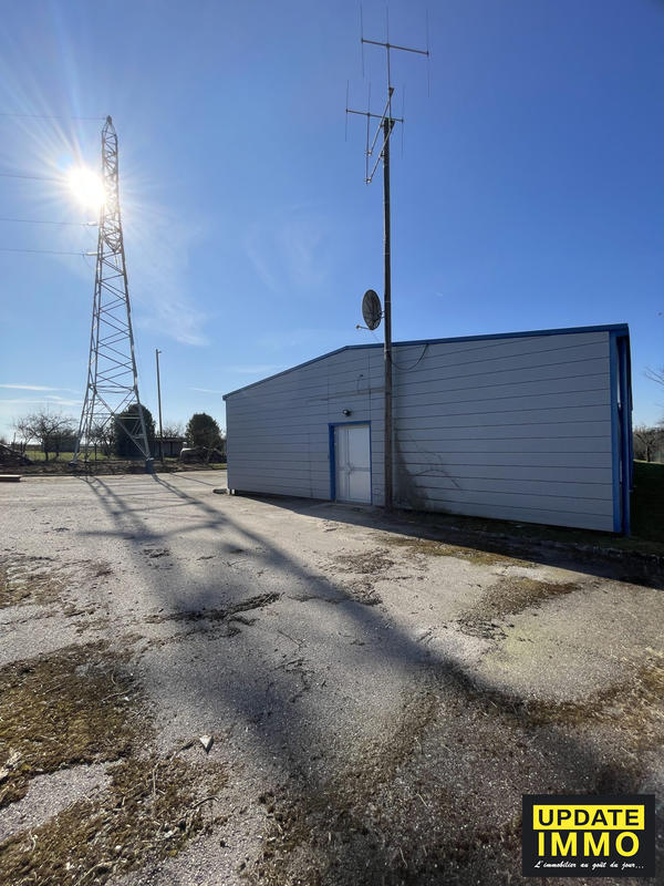 Entrepôt - 4 679 m²