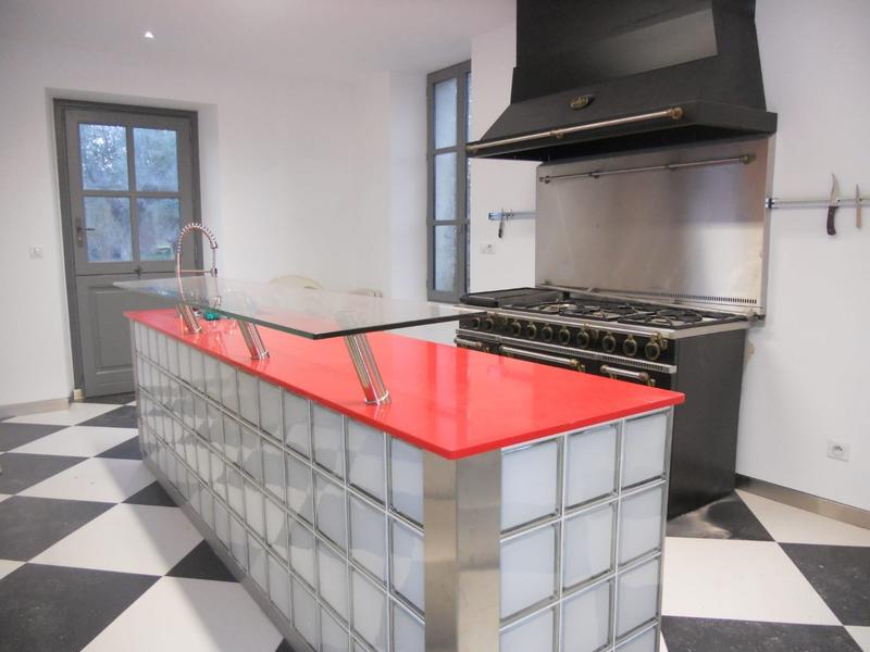 Maison - 245 m² - 8 pièces