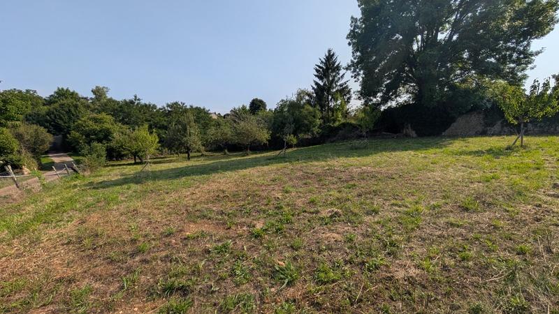 Terrain constructible - 1 228 m²