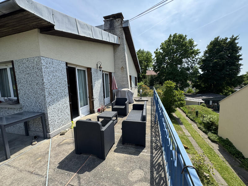 Maison - 160 m² - 7 pièces