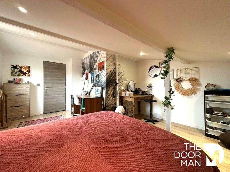 Maison - 190 m² - 6 pièces