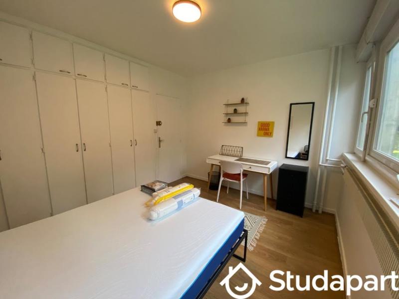 Chambre - 9 m² - 1 pièce