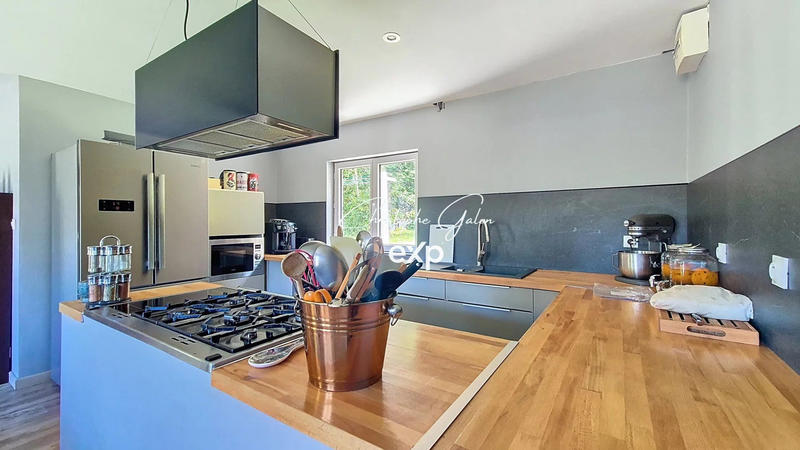 Maison - 129 m² - 6 pièces