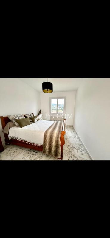 Appartement - 92 m² - 3 pièces