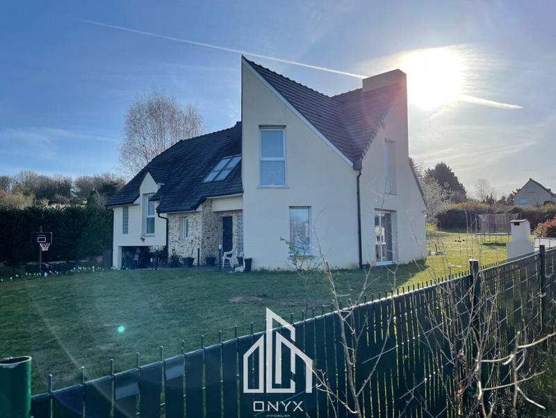 Maison - 182 m² - 7 pièces