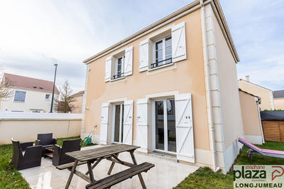 Maison - 83 m² - 5 pièces