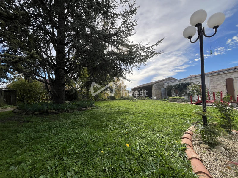 Maison - 240 m² - 7 pièces