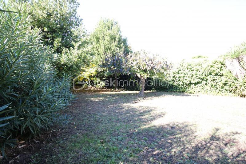 Maison traditionnelle - 104 m² - 4 pièces