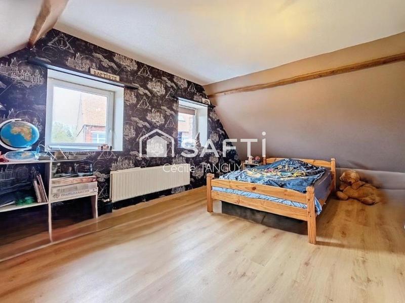 Maison - 220 m² - 9 pièces