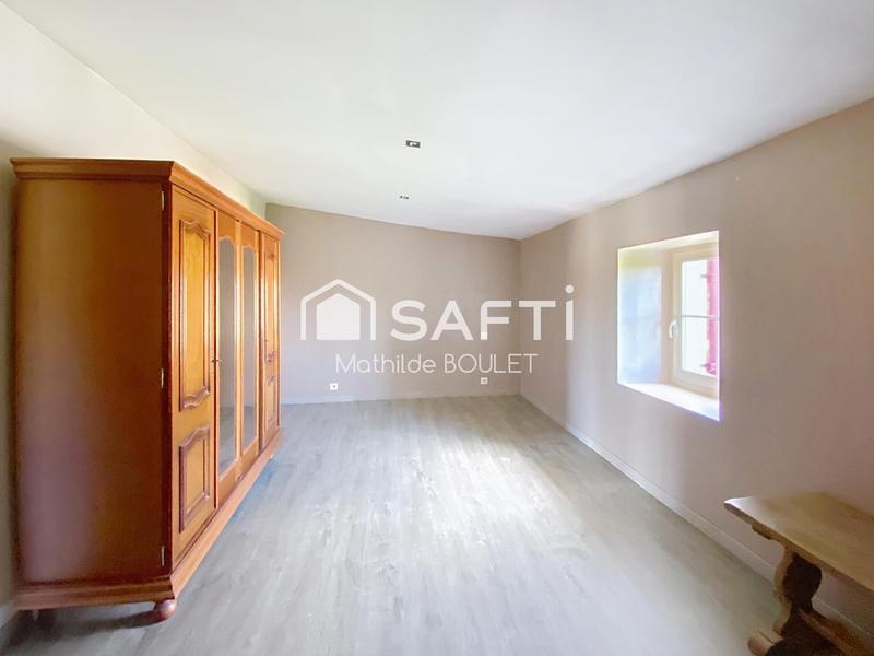 Maison - 218 m² - 6 pièces