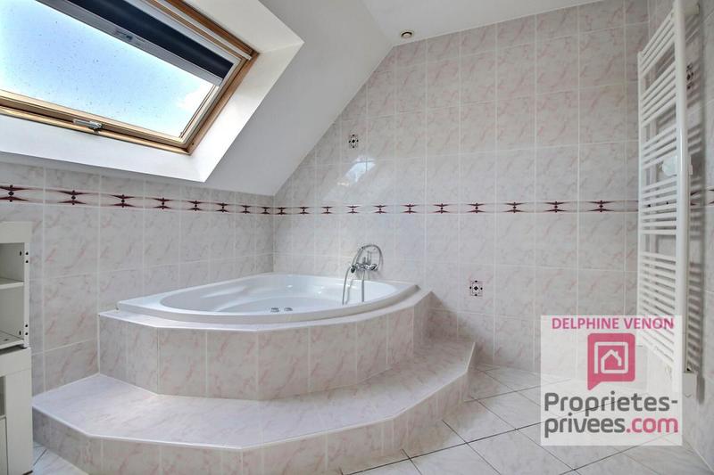 Maison - 144 m² - 5 pièces