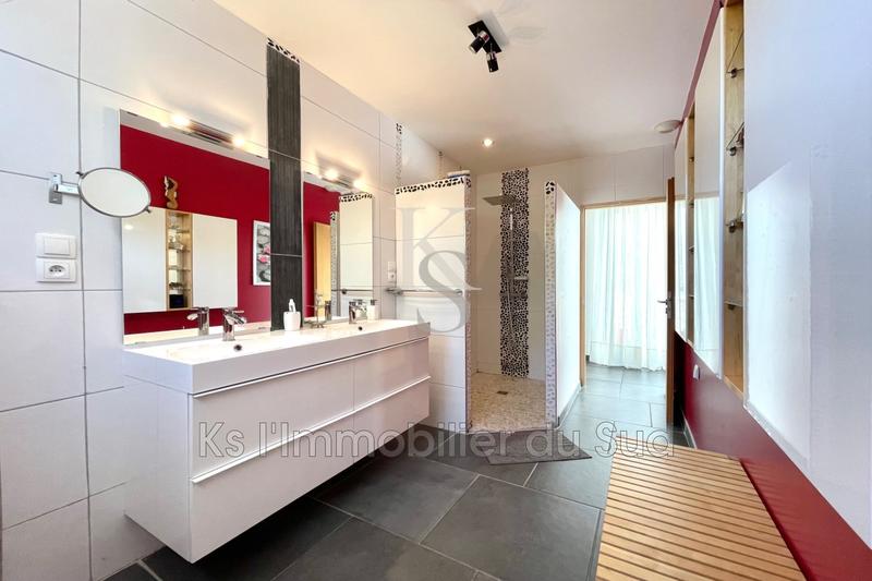 Villa - 280 m² - 6 pièces