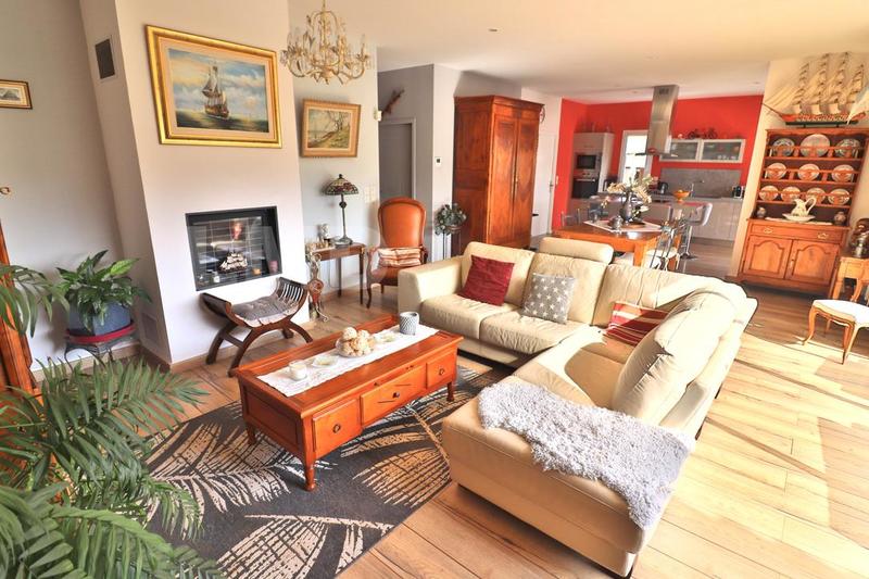 Maison - 146 m² - 5 pièces