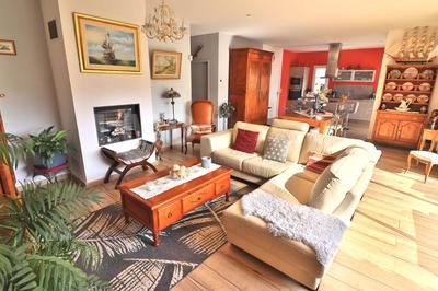 Maison - 146 m² - 5 pièces