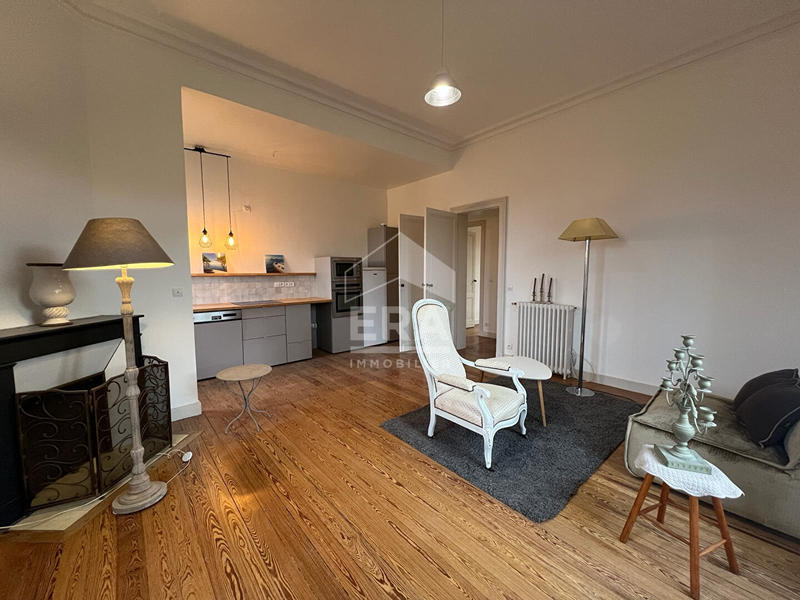 Appartement - 102 m² - 4 pièces