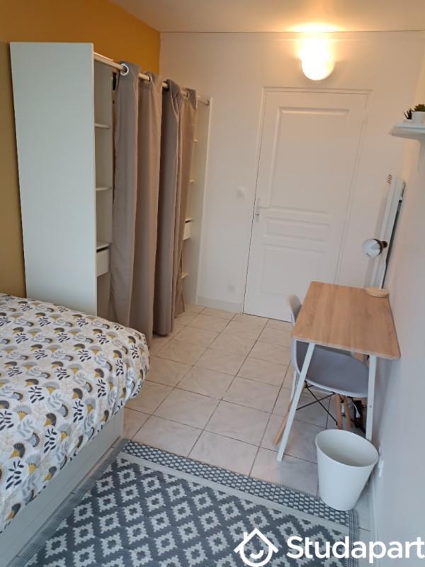 Chambre - 9 m² - 1 pièce