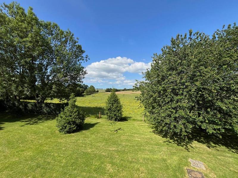 Propriété - 181 m² - 7 pièces