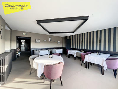 Maison - 265 m² - 9 pièces