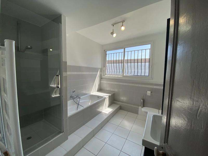 Appartement - 98 m² - 3 pièces