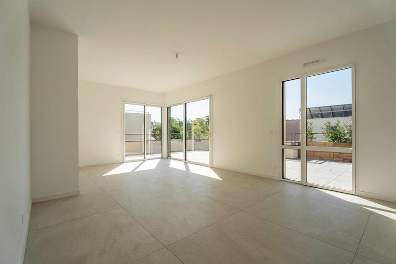 Penthouse - 96 m² - 4 pièces