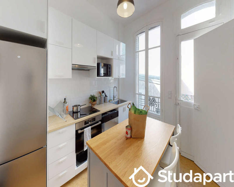 Chambre - 90 m² - 1 pièce