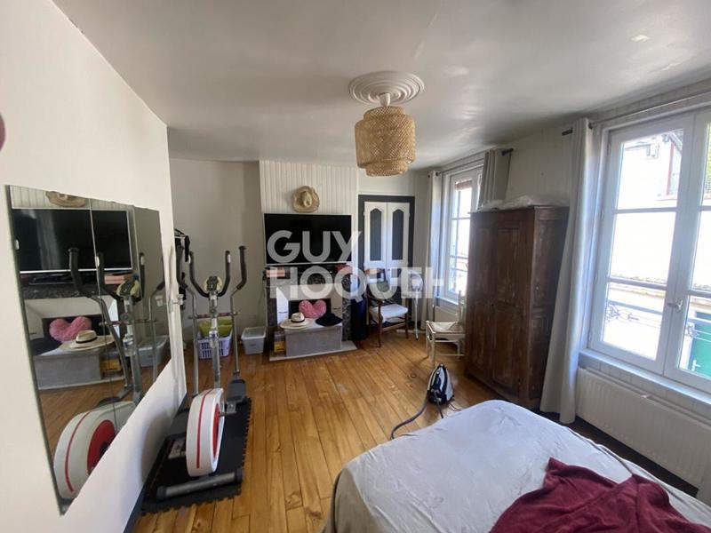 Maison ancienne - 174 m² - 6 pièces