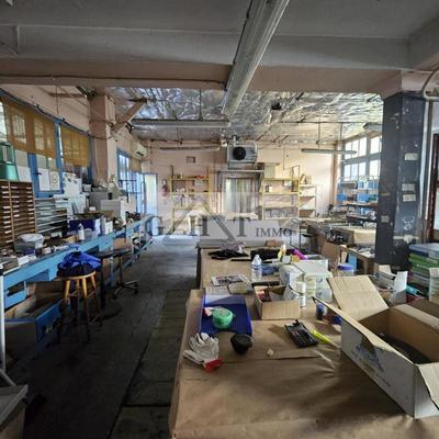 Entrepôt - 528 m² - 3 pièces