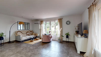 Villa - 213 m² - 8 pièces