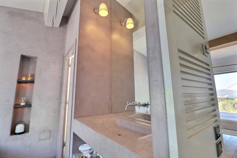 Villa - 385 m² - 7 pièces