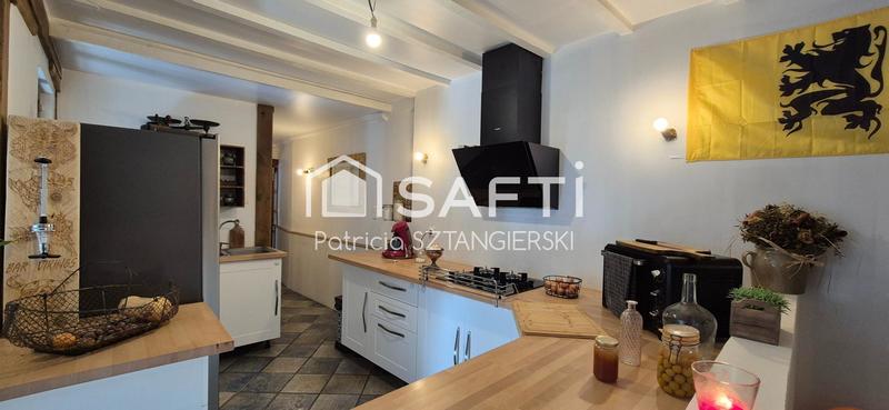 Maison - 205 m² - 10 pièces