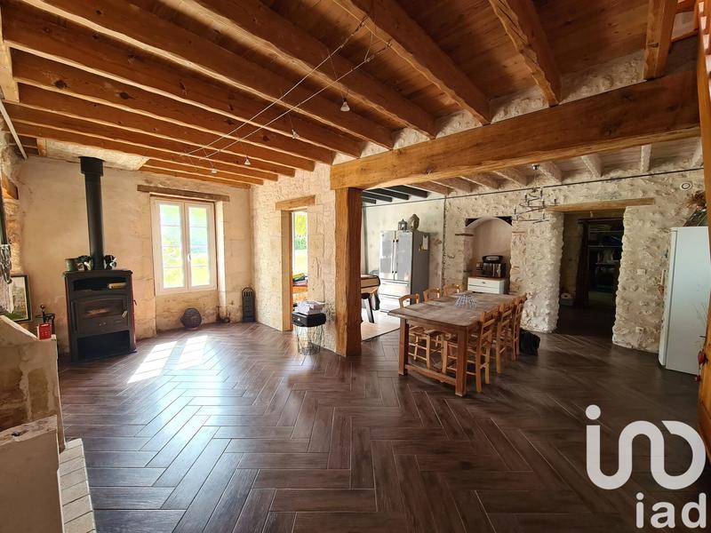 Maison - 185 m² - 7 pièces