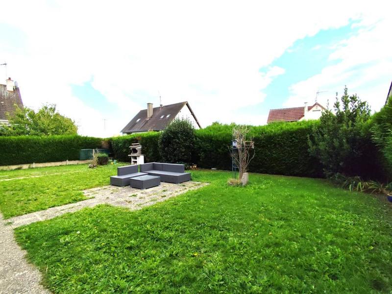 Pavillon - 110 m² - 5 pièces