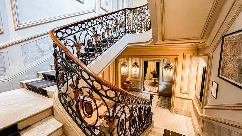 Demeure - 565 m² - 14 pièces