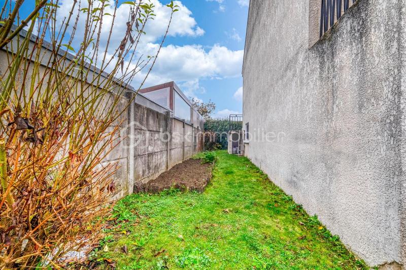 Maison - 94 m² - 5 pièces