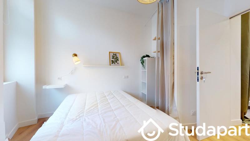 Chambre - 11 m² - 1 pièce