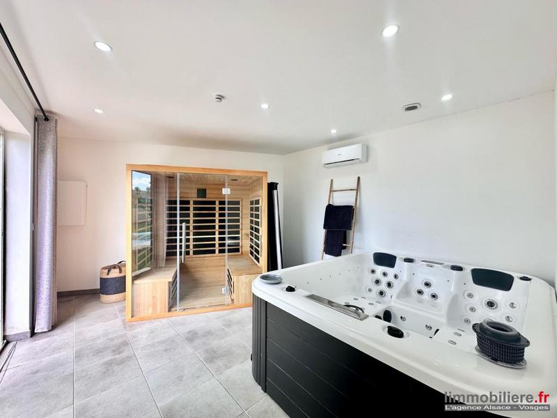 Villa - 200 m² - 7 pièces