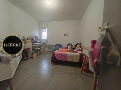 Maison - 93 m² - 4 pièces