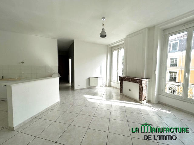 Appartement - 80 m² - 4 pièces